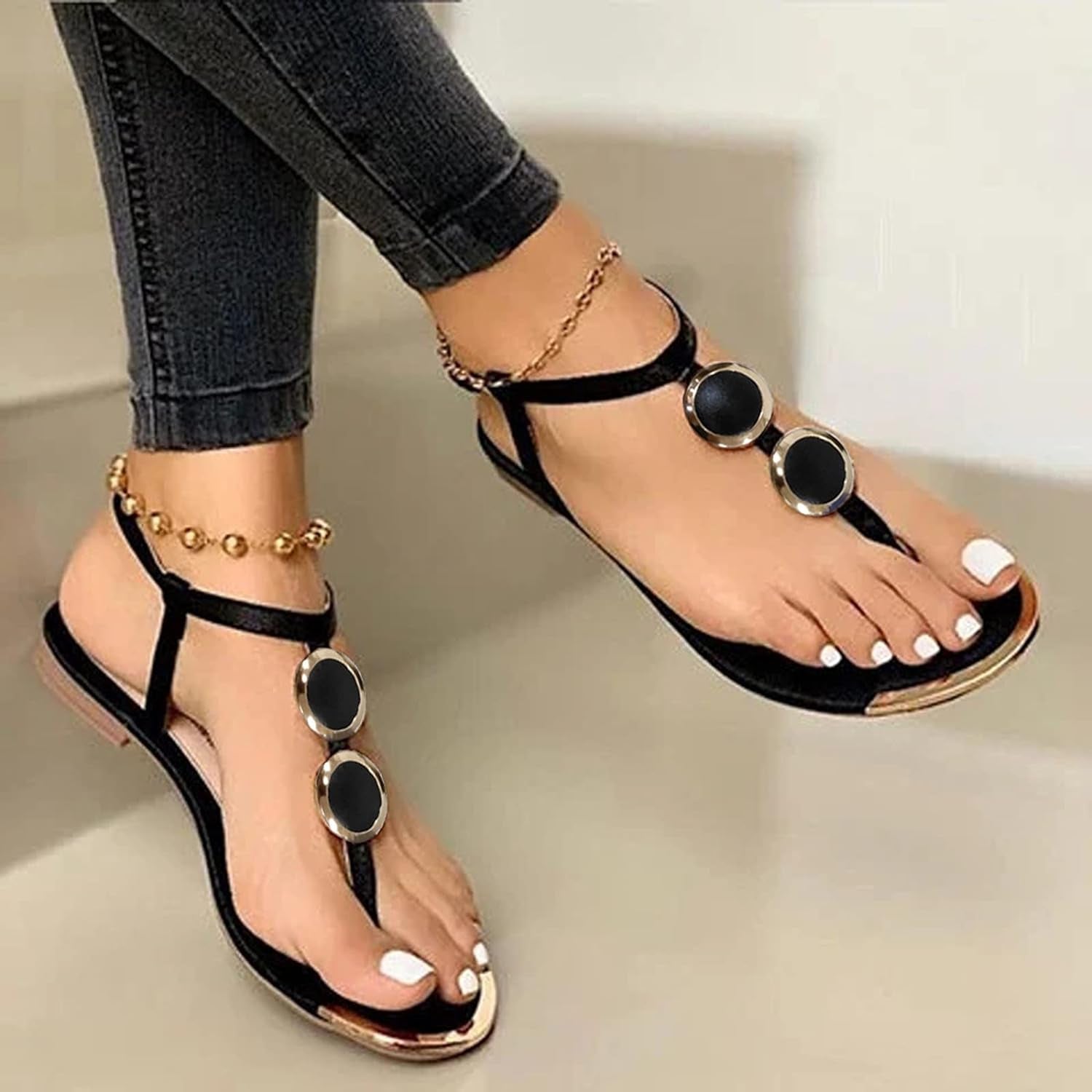 Sandals for Women Summer Casual Comfy Gladiator Sandals Retro Back Zip Flat Heel T-Strap Clip-Toe Shoes Bohemian Beach Sandals Black